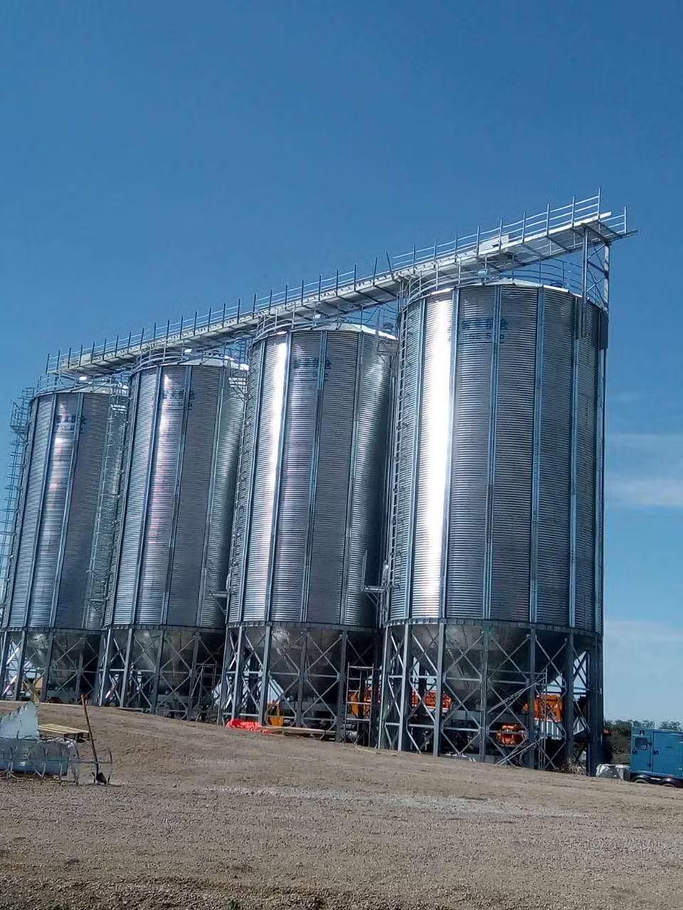 Hopper-Bottom Silos